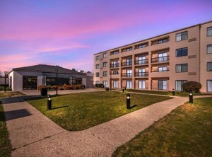 Wells Apartments St Chicago | Arlington Heights