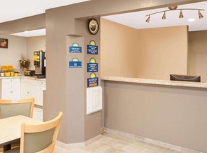 Days Inn | Farmer City