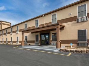 Econo Lodge Inn Suites Granite City | Mitchell