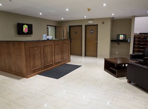 Lodge | Canton
