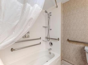 Wells Apartments St Chicago | Downers Grove