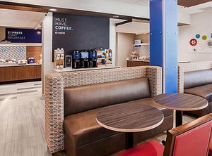 Holiday Inn Express Suites Bourbonnais East Bradley | Bourbonnais