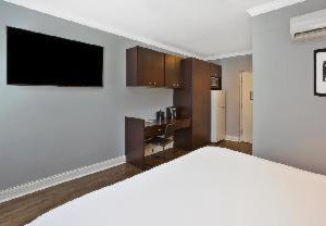 Wells Apartments St Chicago | Near West Side