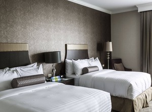 Banque Hotel | Homewood