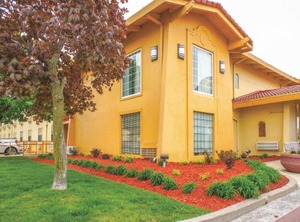 La Quinta Inn | Quad Cities