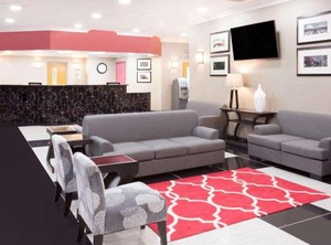 Ramada | Wheeling