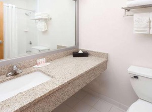 Ramada | Wheeling