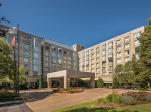 Wells Apartments St Chicago | Elk Grove Village