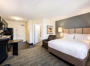 Wells Apartments St Chicago | Libertyville