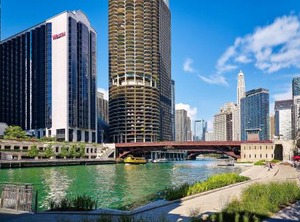 Kasa River North | Downtown Chicago
