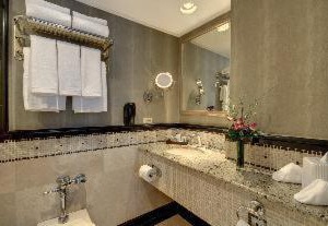 The Whitehall Hotel | Near North Side