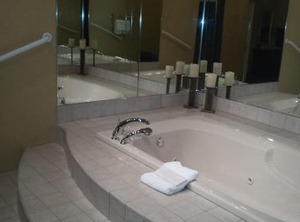 Town Country Inn | Quincy