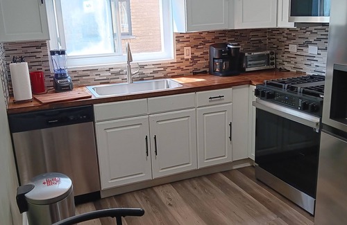 Garfield Ridge Condo | 1-bedroom condo next to Chicago Midway International Airport