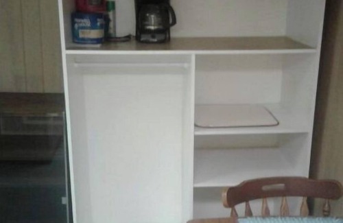 Alton House | 1 Bedroom Furnished Basement Apartment Close to Phillips 66