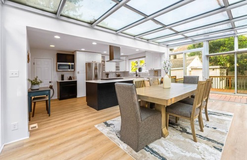 Elmhurst House | 139 m² House ∙ 3 bedrooms ∙ 6 guests