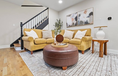 Bensenville House | 139 m² House ∙ 3 bedrooms ∙ 6 guests