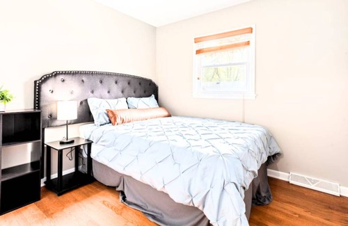 Naperville Apartment | 151 m² Apartment ∙ 3 bedrooms ∙ 6 guests