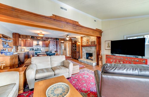 Cave-in-Rock House | 157 m² House ∙ 2 bedrooms ∙ 4 guests