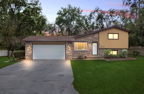 St. Charles House | 159 m² House ∙ 3 bedrooms ∙ 6 guests