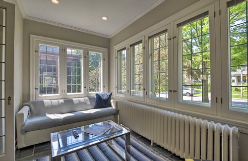 Oak Park House | 165 m² House ∙ 4 bedrooms ∙ 8 guests