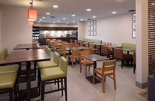 Galena Hotel | 2-Star Hotel ∙ Country Inn & Suites by Radisson, Galena, IL