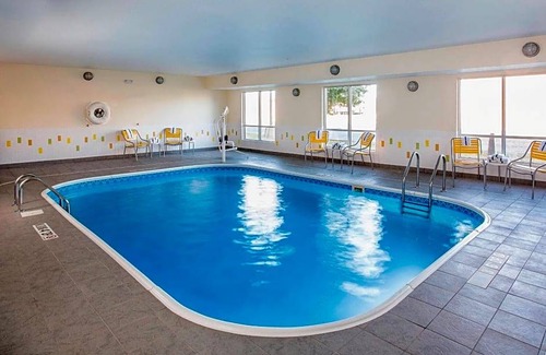 Peru Hotel | 2-Star Hotel ∙ Fairfield Inn & Suites Peru