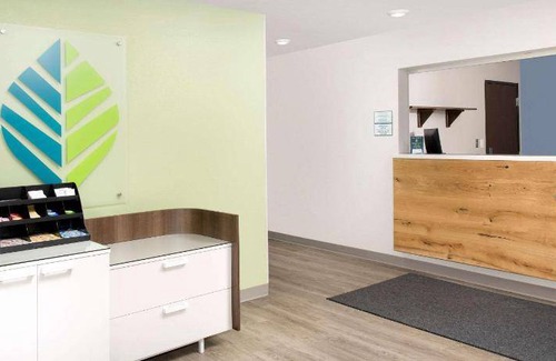 Tinley Park Hotel | 23 m² Hotel ∙ 4 guests
