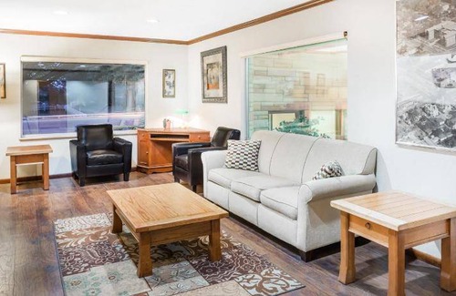 Jacksonville Hotel | 23 m² Motel ∙ 127 guests