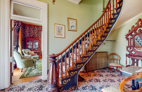 Springfield House | 232 m² House ∙ 4 bedrooms ∙ 8 guests