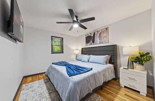 Russell House | 232 m² House ∙ 4 bedrooms ∙ 8 guests