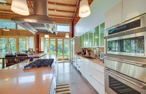 Libertyville House | 251 m² House ∙ 3 bedrooms ∙ 8 guests