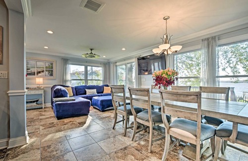 Fox Lake House | 260 m² House ∙ 5 bedrooms ∙ 12 guests
