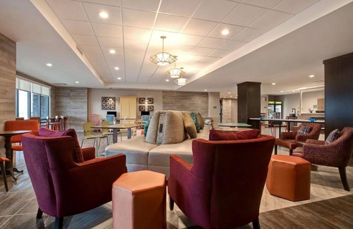 Loves Park Hotel | 28 m² Hotel ∙ 127 guests