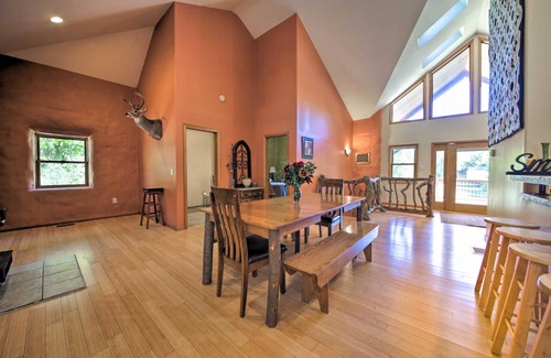 Carbondale House | 297 m² House ∙ 3 bedrooms ∙ 9 guests