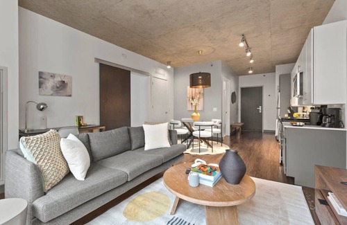 Downtown Chicago Apartment | 3 Central Apartments Ideal for Groups