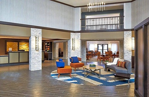 Lincolnshire Hotel | 3-Star Hotel ∙ Homewood Suites by Hilton Chicago-Lincolnshire