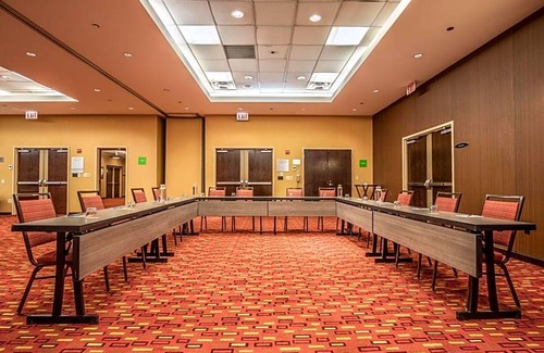 Streeterville Hotel | 3-Star Hotel ∙ Courtyard Chicago Downtown/Magnificent Mile