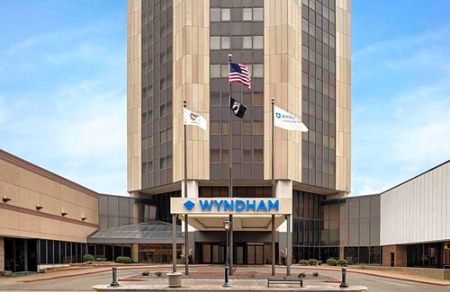 Downtown Springfield Hotel | 3-Star Hotel ∙ Wyndham Springfield City Centre