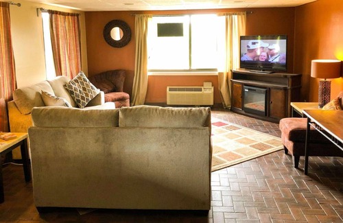 Dixon Hotel | 30 m² Hotel ∙ 127 guests