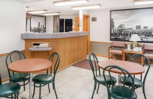 Watseka Hotel | 32 m² Hotel ∙ 127 guests