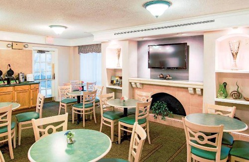 Arlington Heights Hotel | 35 m² Hotel ∙ 127 guests