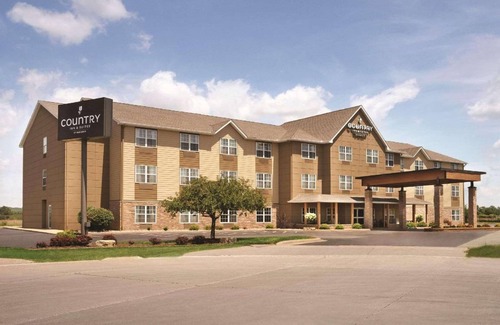 Quad Cities Hotel | 36 m² Hotel ∙ 127 guests