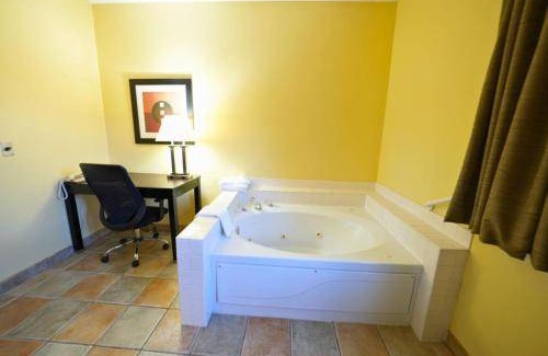 Streator Hotel | 37 m² Hotel ∙ 6 guests