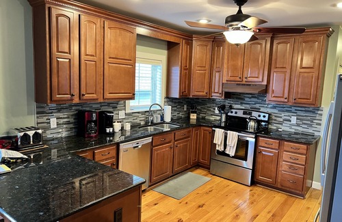 The Galena Territory House | 4 BR. Hot Tub. Pet Friendly. May Discounts!