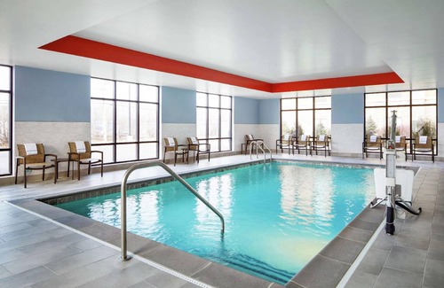 Waukegan Hotel | 46 m² Hotel ∙ 127 guests