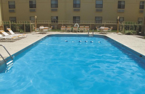 Quad Cities Hotel | 46 m² Hotel ∙ 127 guests