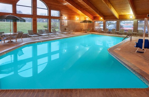Orange Prairie Hotel | 46 m² Hotel ∙ 127 guests