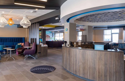 Naperville Hotel | 46 m² Hotel ∙ 127 guests