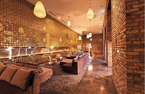 Lakeshore East Hotel | 5-Star Hotel ∙ Radisson Blu Aqua Hotel, Chicago