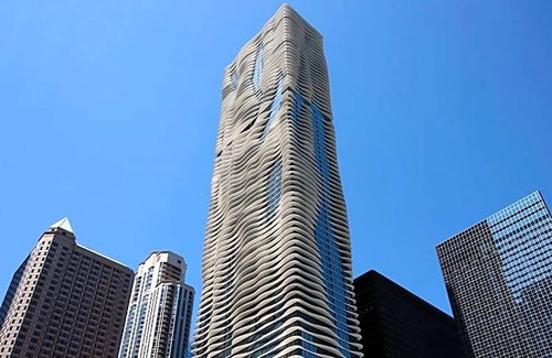 Lakeshore East Hotel | 5-Star Hotel ∙ Radisson Blu Aqua Hotel, Chicago